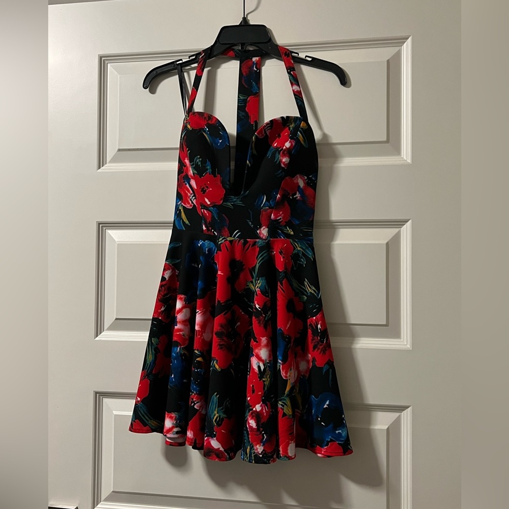 **NEW LISTING!!** Bebe x Naven floral low cut skater dress